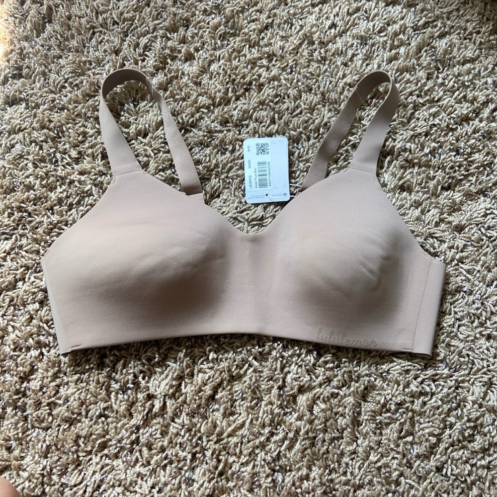 NEW Lululemon Hold True Bra